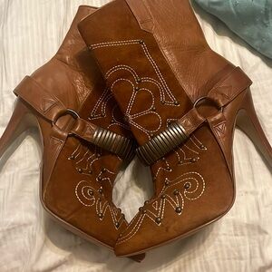 Tan buffalo London heeled boots